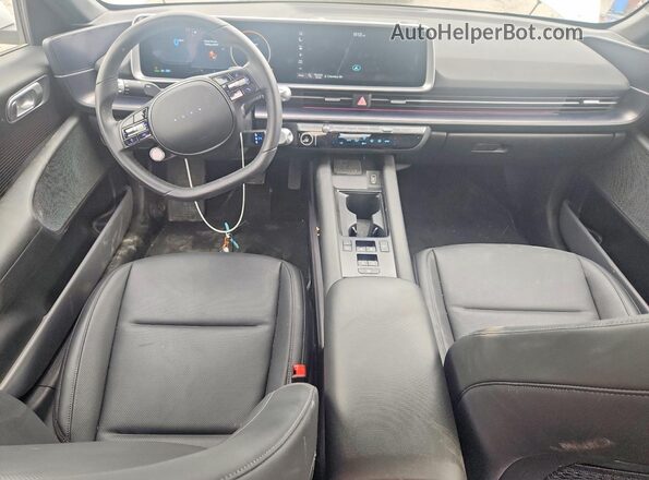 KMHM34AC5RA078799 2024 HYUNDAI IONIQ White Առջևի վահանակի տեսք