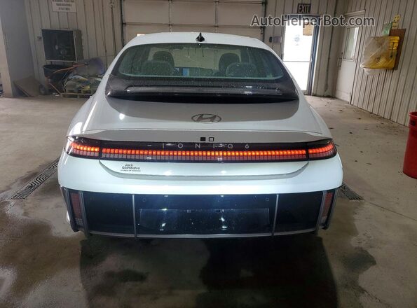KMHM34AC6PA045713 2023 HYUNDAI IONIQ Белый Вид сзади