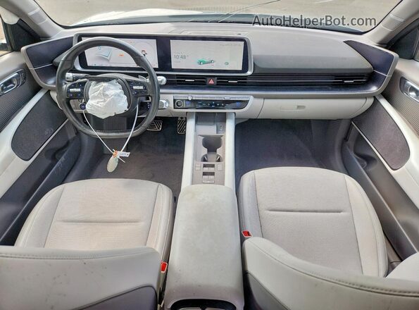 KMHM54AC5PA031764 2023 HYUNDAI IONIQ Silver Widok deski rozdzielczej