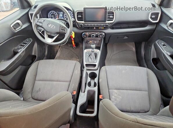 KMHRB8A31MU096899 2021 HYUNDAI VENUE Silver წინა პანელის ხედი