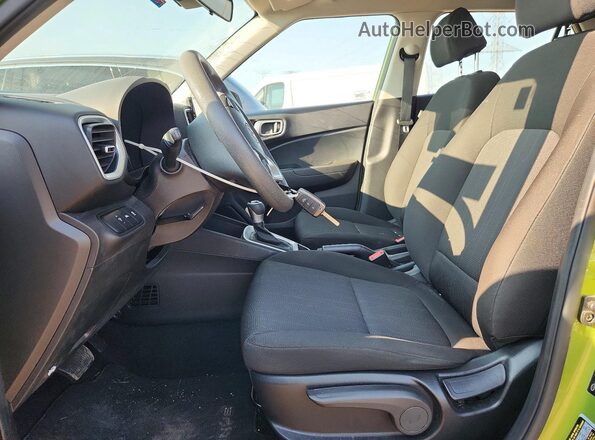 KMHRB8A32LU025936 2020 HYUNDAI VENUE Green Widok wnętrza z przodu
