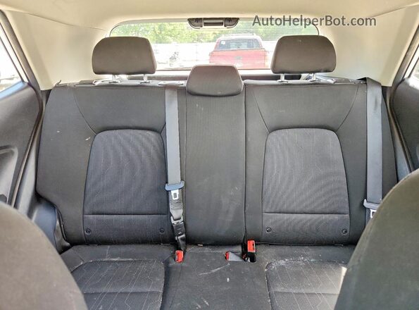 KMHRB8A33MU067159 2021 HYUNDAI VENUE White Հետևի նստատեղերի տեսք