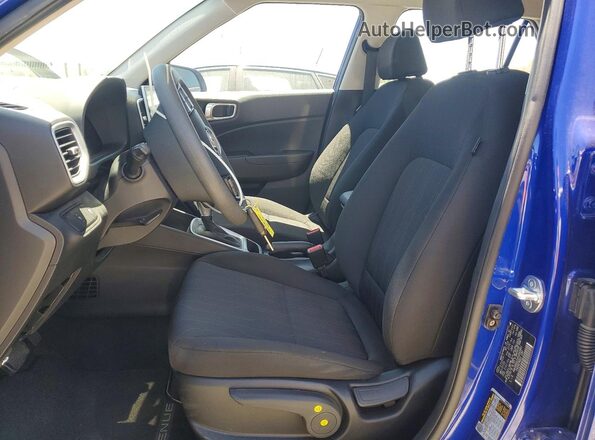 KMHRB8A33PU265891 2023 HYUNDAI VENUE Blue Widok wnętrza z przodu