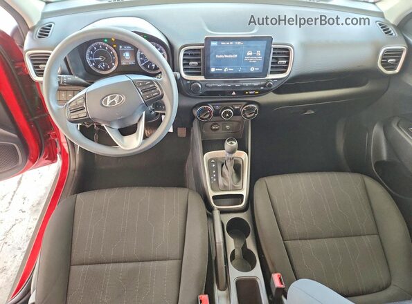 KMHRB8A34MU105997 2021 HYUNDAI VENUE Red Dashboard view