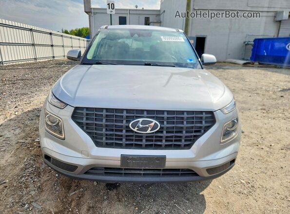 KMHRB8A36LU048930 2020 HYUNDAI VENUE Silver Widok z przodu