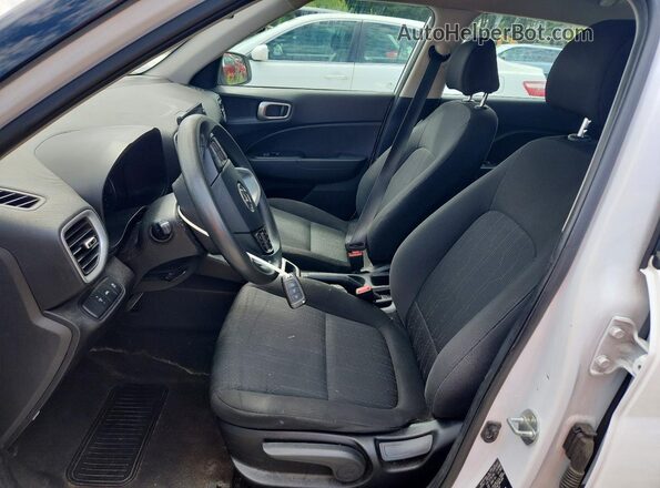 KMHRB8A37MU065947 2021 HYUNDAI VENUE White Front interior view