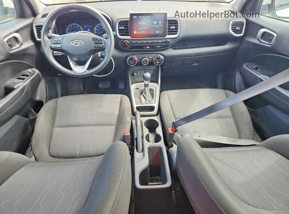 KMHRB8A37MU065947 2021 HYUNDAI VENUE White Dashboard view