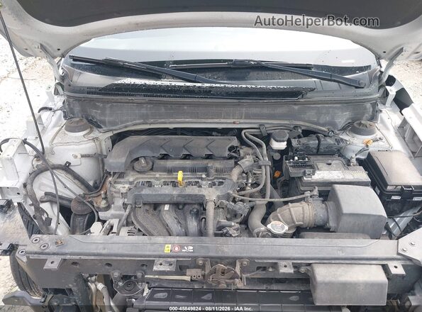 KMHRB8A37MU068444 2021 HYUNDAI VENUE Silver Rear view