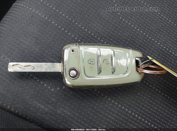 KMHRB8A37MU068444 2021 HYUNDAI VENUE Silver Dashboard view