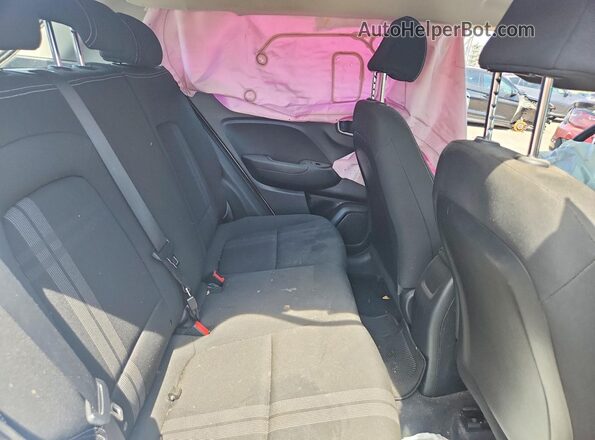 KMHRC8A30NU176385 2022 HYUNDAI VENUE White უკანა სავარძლების ხედი