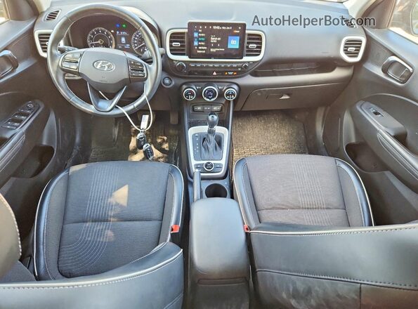 KMHRC8A30NU206744 2022 HYUNDAI VENUE Black Vista del salpicadero