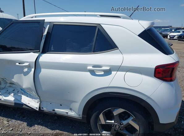 KMHRC8A30PU257406 2023 HYUNDAI VENUE White 