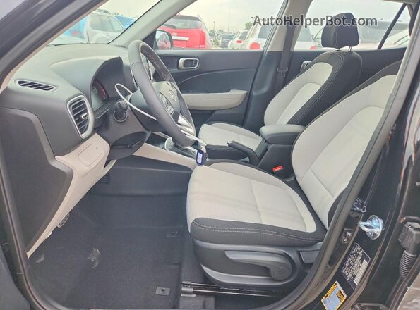 KMHRC8A30TU459978 2026 HYUNDAI VENUE Black Widok wnętrza z przodu
