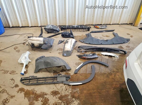 KMHRC8A31PU226035 2023 HYUNDAI VENUE White VIN կոդի պիտակի տեսք