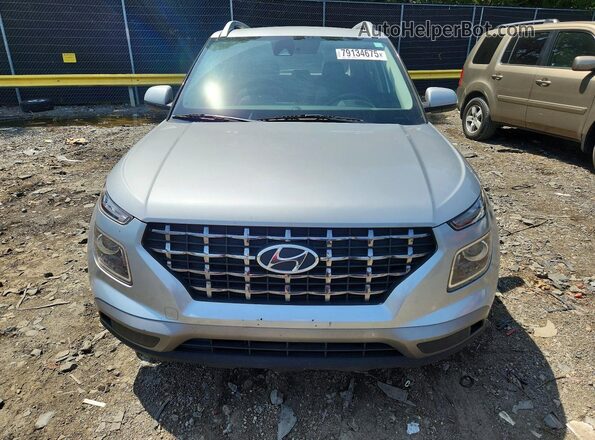 KMHRC8A32NU189381 2022 HYUNDAI VENUE Silver Widok wnętrza z tyłu