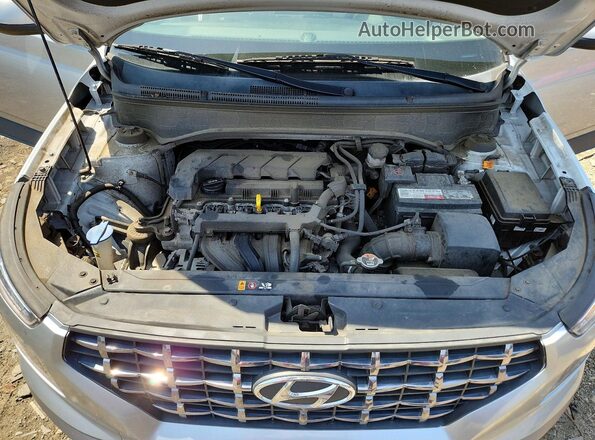 KMHRC8A32NU189381 2022 HYUNDAI VENUE Silver 