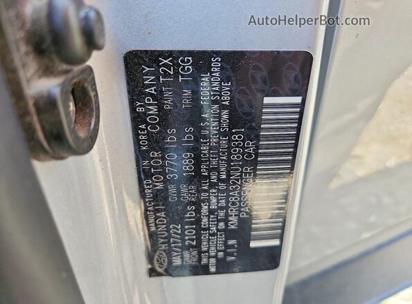 KMHRC8A32NU189381 2022 HYUNDAI VENUE Silver 