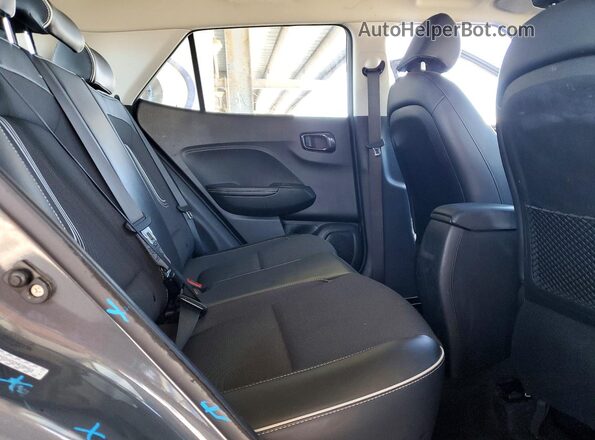 KMHRC8A32PU247945 2023 HYUNDAI VENUE Gray Հետևի նստատեղերի տեսք