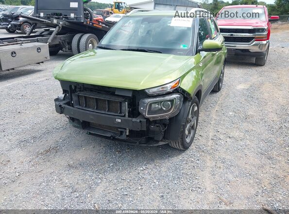 KMHRC8A32PU252434 2023 HYUNDAI VENUE Зеленый Вид спереди