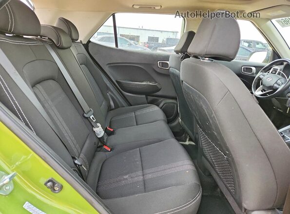 KMHRC8A32PU276555 2023 HYUNDAI VENUE Green უკანა სალონის ხედი