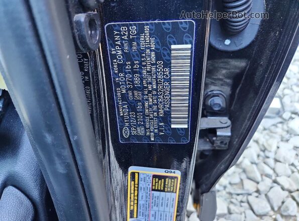 KMHRC8A32RU285503 2024 HYUNDAI VENUE Black ძრავის განყოფილების ხედი