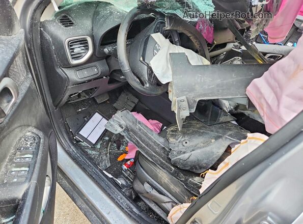 KMHRC8A32RU309492 2024 HYUNDAI VENUE Silver Dashboard view