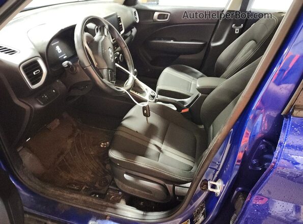 KMHRC8A33PU249526 2023 HYUNDAI VENUE Blue Widok wnętrza z przodu