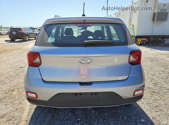 KMHRC8A33TU433391 2026 HYUNDAI VENUE Silver Widok z tyłu