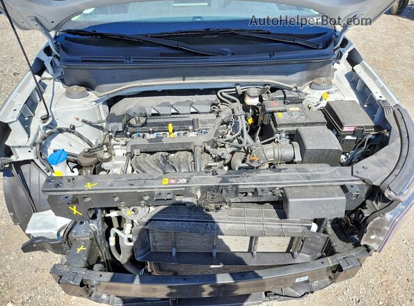 KMHRC8A33TU433391 2026 HYUNDAI VENUE Silver Widok wnętrza z tyłu