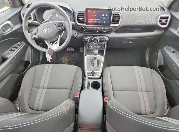 KMHRC8A33TU470103 2026 HYUNDAI VENUE Черный Вид панели приборов