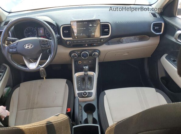 KMHRC8A34LU017575 2020 HYUNDAI VENUE Silver Vista del salpicadero
