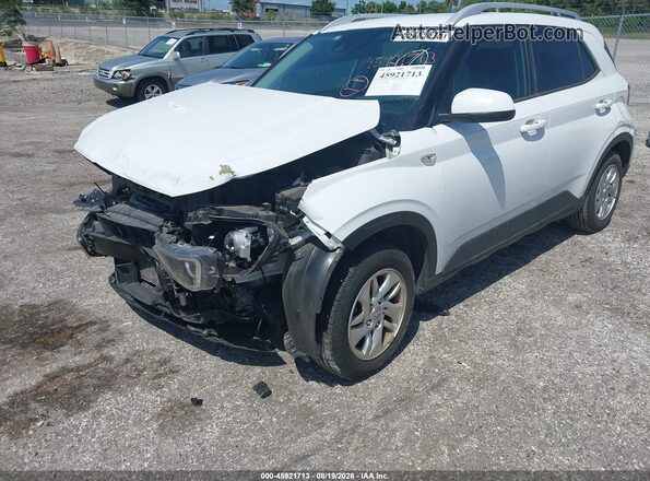 KMHRC8A34LU034845 2020 HYUNDAI VENUE White Вид спереду