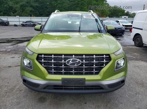 KMHRC8A34MU127639 2021 HYUNDAI VENUE Green Vista frontal