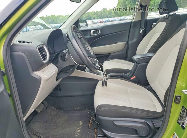 KMHRC8A34MU127639 2021 HYUNDAI VENUE Green Vista interior delantera