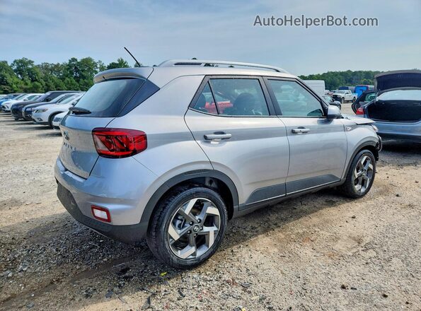 KMHRC8A34TU478095 2026 HYUNDAI VENUE Silver Trasero derecho