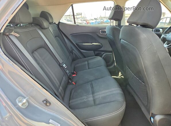 KMHRC8A35MU114009 2021 HYUNDAI VENUE Gray უკანა სალონის ხედი