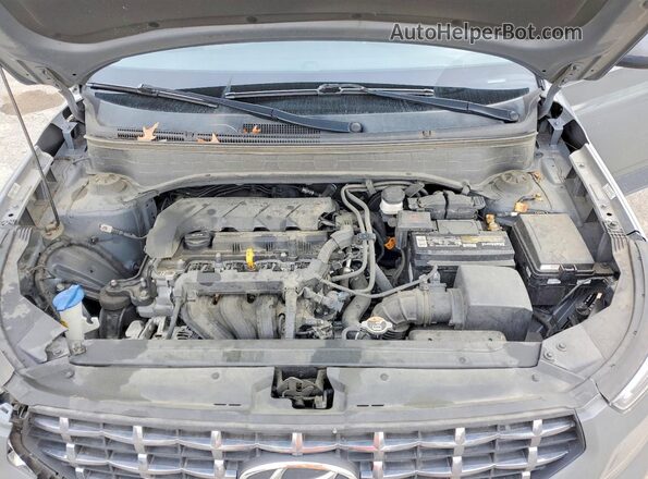 KMHRC8A35NU132835 2022 HYUNDAI VENUE Gray Rear interior view