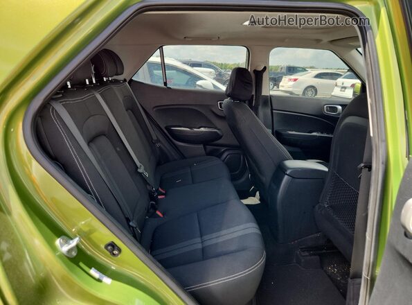KMHRC8A35PU216009 2023 HYUNDAI VENUE Green Widok wnętrza z tyłu