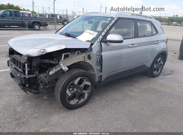 KMHRC8A35PU223574 2023 HYUNDAI VENUE Silver Front left