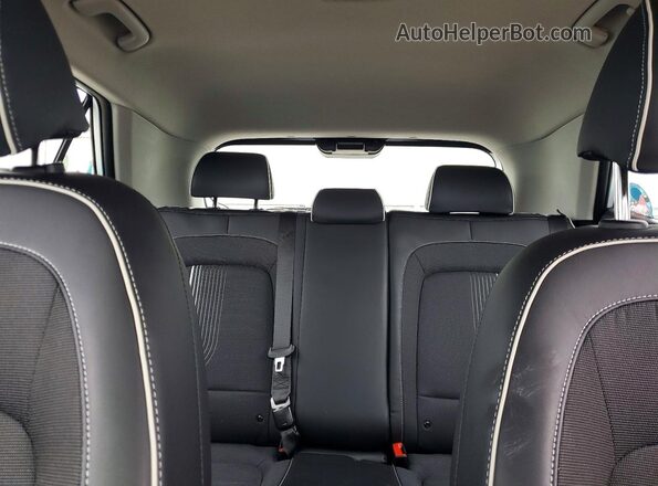 KMHRC8A35PU278199 2023 HYUNDAI VENUE White Rear seats view