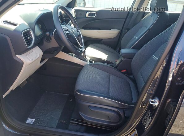 KMHRC8A36RU323881 2024 HYUNDAI VENUE Blue Front interior view