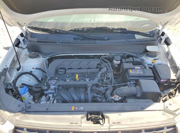KMHRC8A36RU325971 2024 HYUNDAI VENUE White ძრავის განყოფილების ხედი