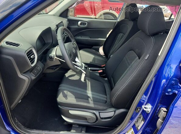 KMHRC8A36TU423664 2026 HYUNDAI VENUE Blue წინა სალონის ხედი