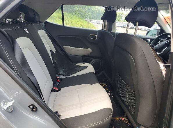 KMHRC8A37LU041188 2020 HYUNDAI VENUE Gray უკანა სალონის ხედი