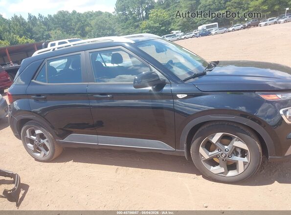KMHRC8A37NU180028 2022 HYUNDAI VENUE Black Widok wnętrza z tyłu