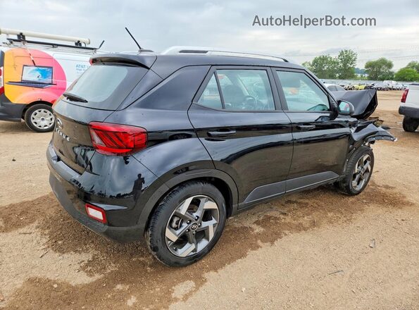KMHRC8A37RU292883 2024 HYUNDAI VENUE Black Вид ззаду