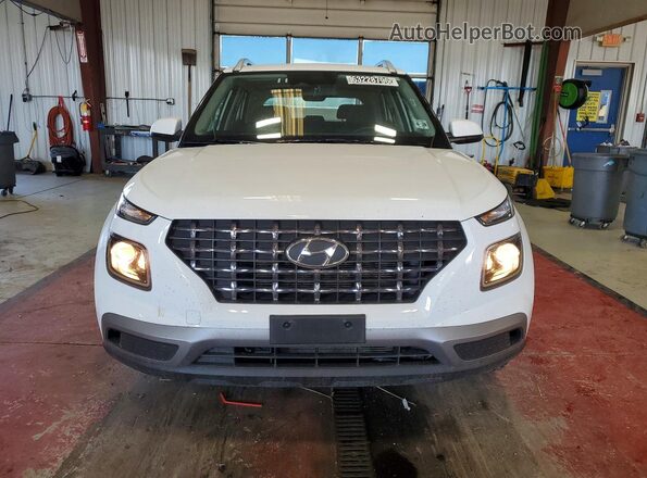KMHRC8A37SU388843 2025 HYUNDAI VENUE White Widok z przodu