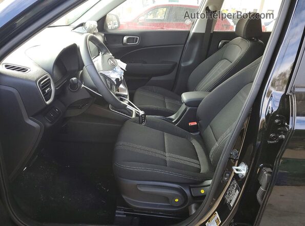 KMHRC8A37TU425438 2026 HYUNDAI VENUE Black Вид салону спереду