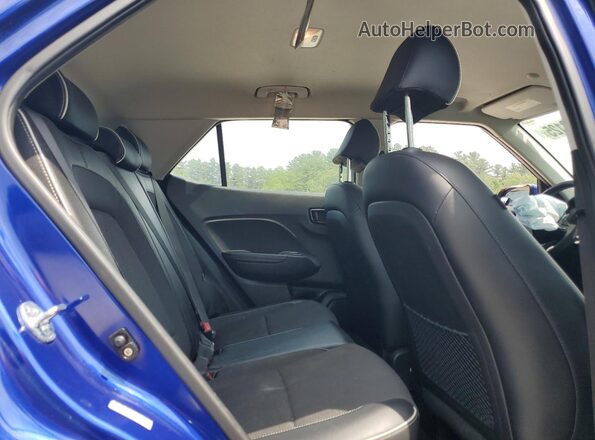 KMHRC8A38NU143165 2022 HYUNDAI VENUE Blue Widok wnętrza z tyłu