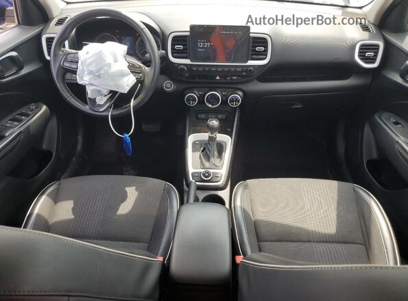 KMHRC8A38NU143165 2022 HYUNDAI VENUE Blue Widok deski rozdzielczej